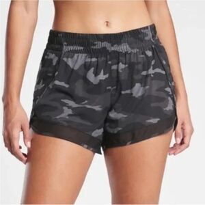 Athleta NEW Printed Mesh Racer Run Short 4” Camo Print shorts size XXS NWT